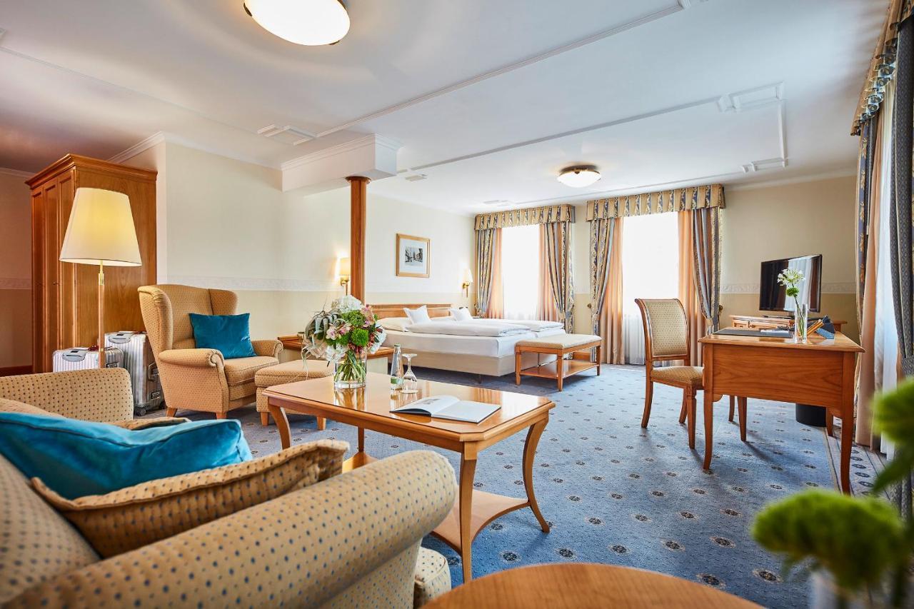 Allee Hotel ノイシュタット・アン・デア・アイシュ エクステリア 写真