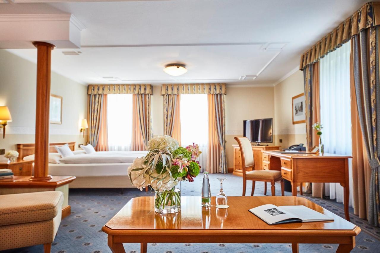Allee Hotel ノイシュタット・アン・デア・アイシュ エクステリア 写真
