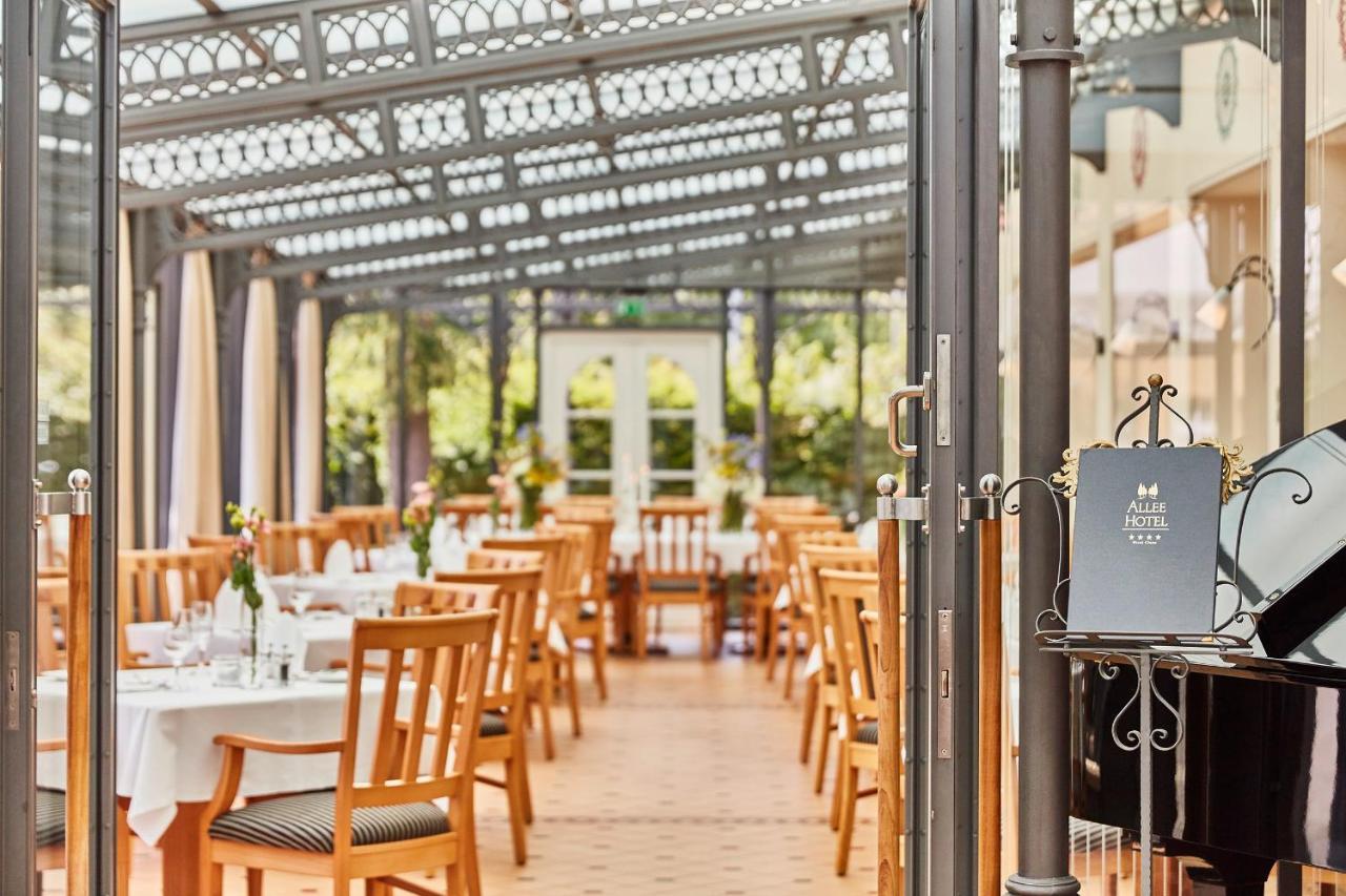 Allee Hotel ノイシュタット・アン・デア・アイシュ エクステリア 写真
